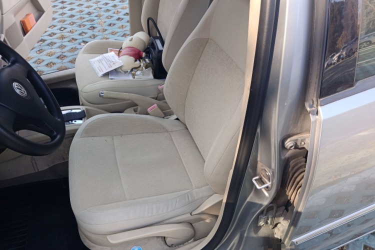 大众 Polo 2008款 劲取 1.4L 自动雅致版中控内饰19