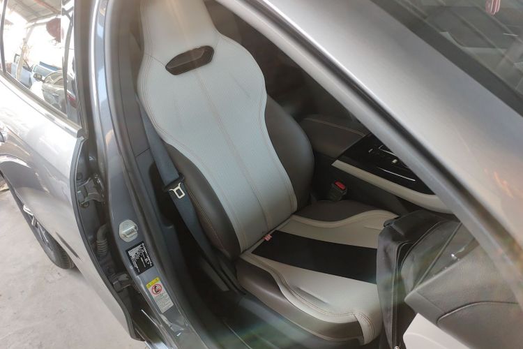 比亚迪 秦PLUS 2024款 荣耀版 DM-i 55KM领先型局部细节41