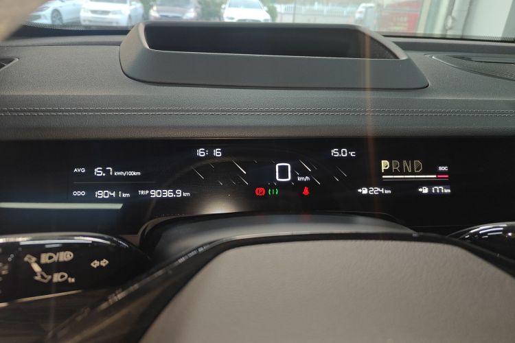 哪吒汽车 哪吒S 2024款 增程 1060 Lite版局部细节14