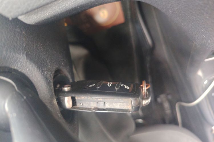 大众 Polo 2016款 1.4L 自动风尚型中控内饰11