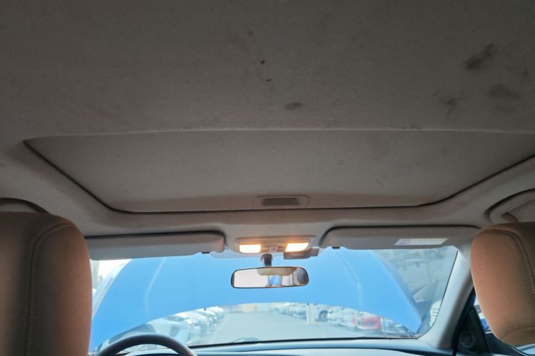 本田 思域 2016款 220TURBO 手动豪华版中控内饰22