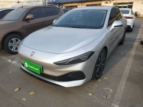 荣威D7 2025款 DMH 125km 世界冠军版