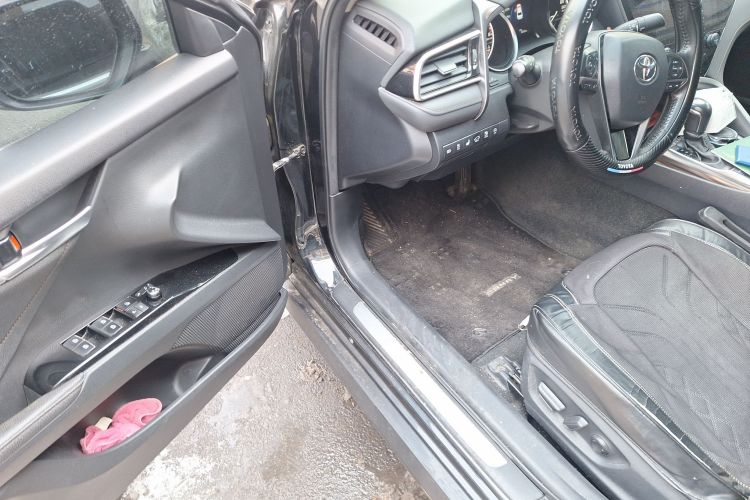 丰田 凯美瑞 2019款 2.5G 豪华版 国V中控内饰20