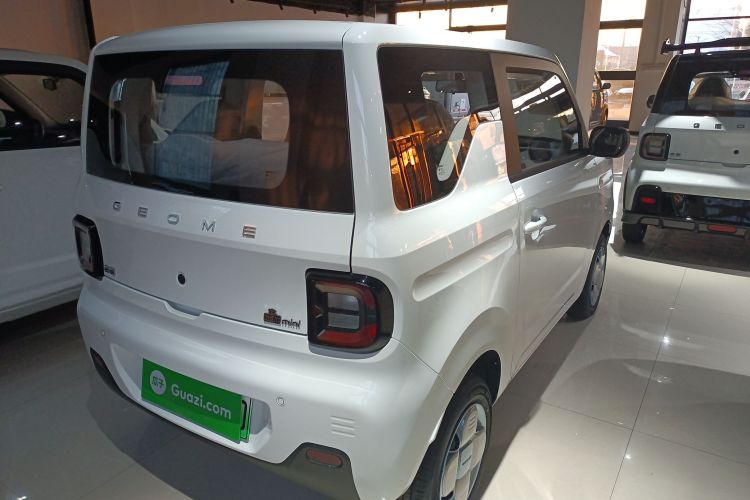 吉利银河 2024款 熊猫mini 200km 耐力熊车身外观7