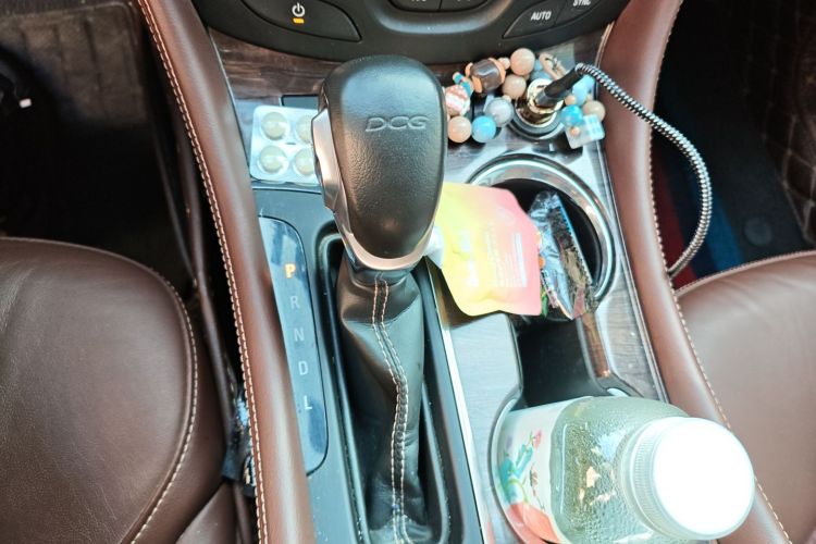 别克 昂科威 2017款 20T 两驱豪华型中控内饰18