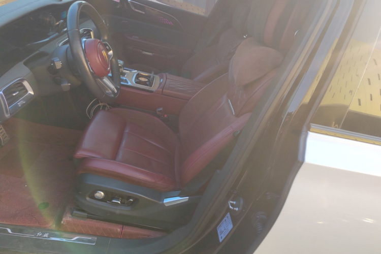 红旗E-HS9 2021款 460km 旗享版 六座中控内饰19