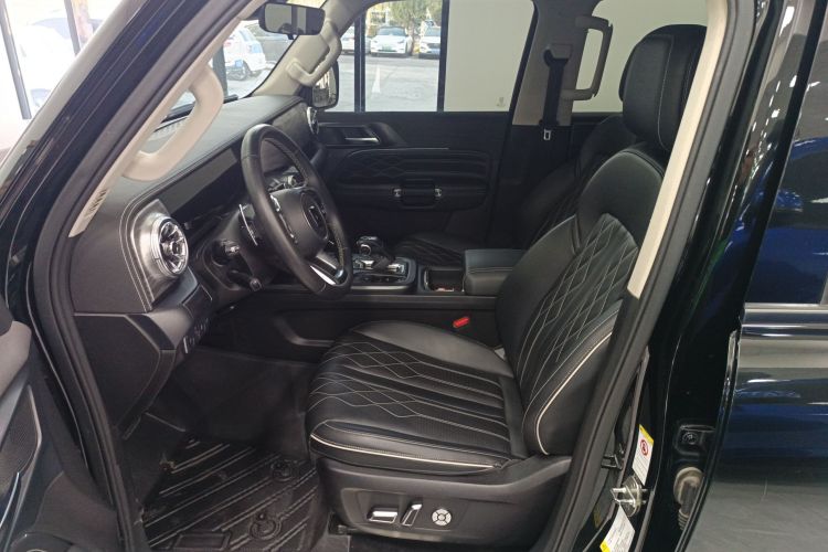 坦克300 2021款 越野版 2.0T 挑战者中控内饰19