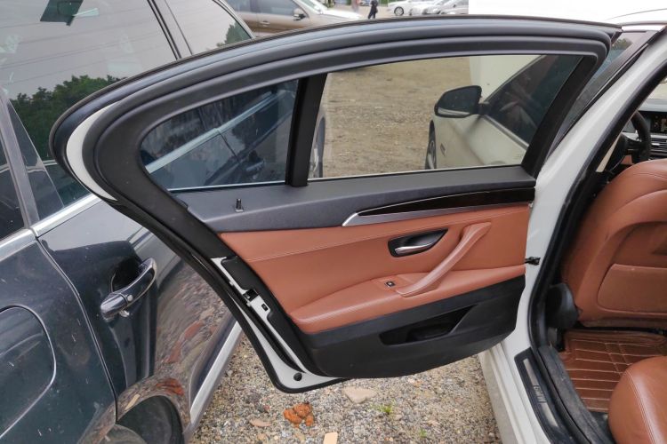 宝马5系 2017款 525Li 领先型中控内饰7008