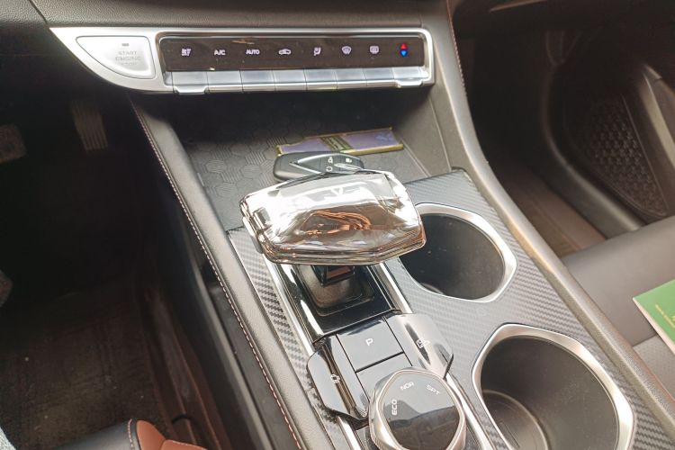 长安 逸动 2022款 PLUS 蓝鲸NE 1.4T GDI DCT尊贵版局部细节18