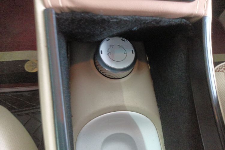 五菱汽车 宏光MINIEV 2024款 第三代 215km 进阶版中控内饰18