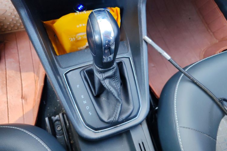 大众 桑塔纳 2016款 1.6L 自动舒适版中控内饰18