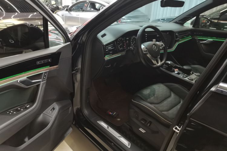 大众 途锐 2019款 3.0TSI 锐智版 国VI中控内饰7003