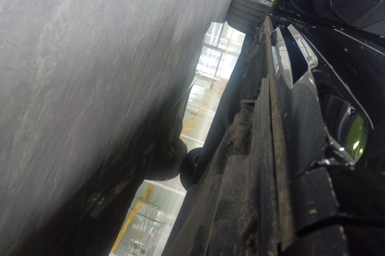 奥迪Q5L 2025款 45周年典藏版 40 TFSI 豪华动感型局部细节9002