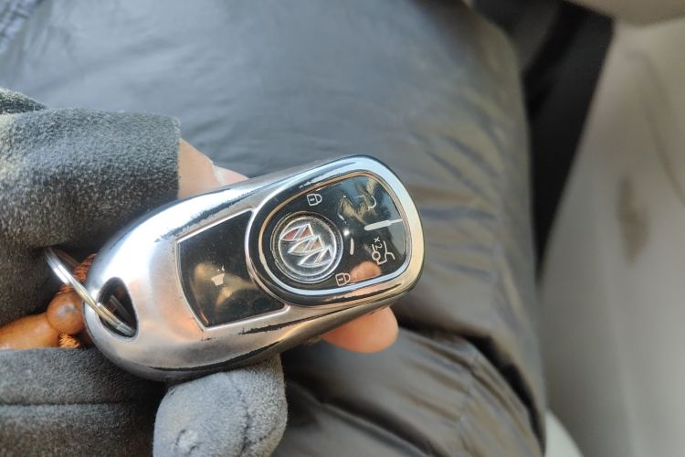 别克 君威 2020款 552T 精英型中控内饰11