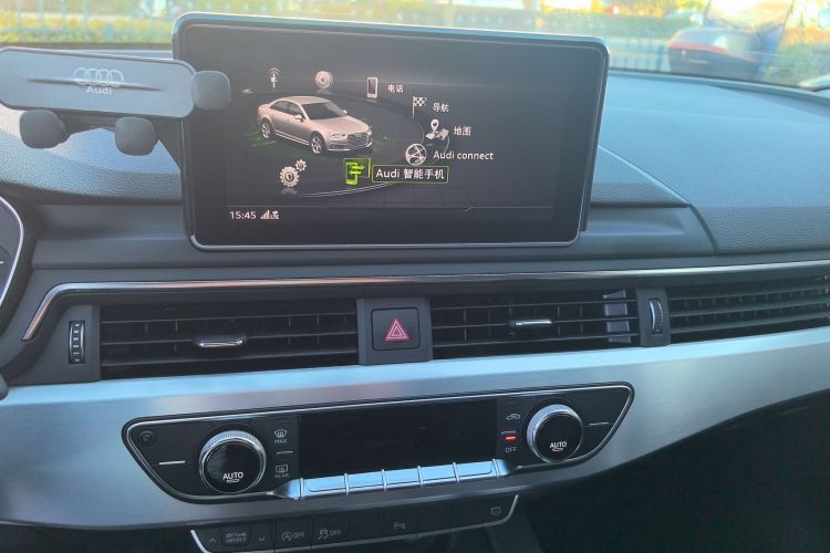 奥迪A4L 2018款 30周年年型 40 TFSI 时尚型中控内饰16