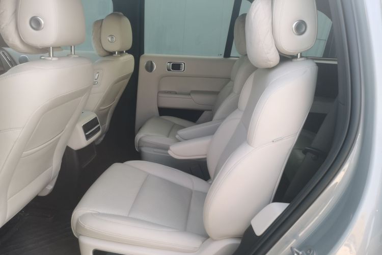 理想汽车 理想L8 2023款 Pro中控内饰21