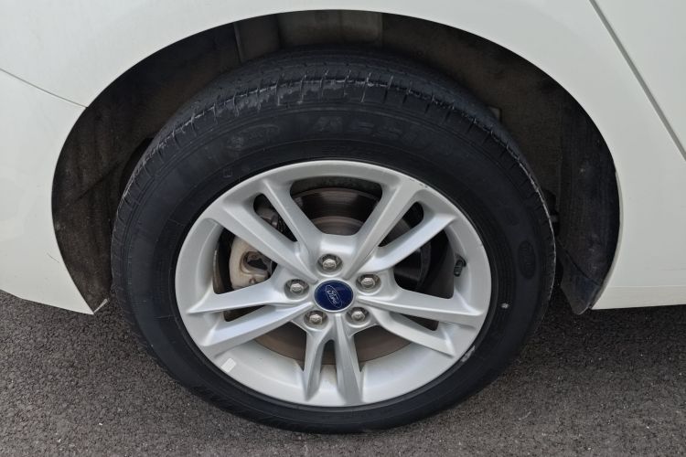 福特 福睿斯 2019款 1.5L 自动悦享型车身外观6008