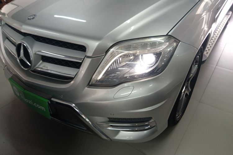 奔驰GLK级 2015款 GLK 300 4MATIC 时尚型 极致版局部细节36