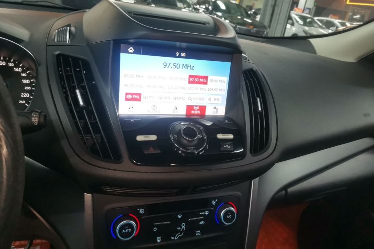 福特 翼虎 2018款 EcoBoost 180 两驱铂翼型中控内饰16