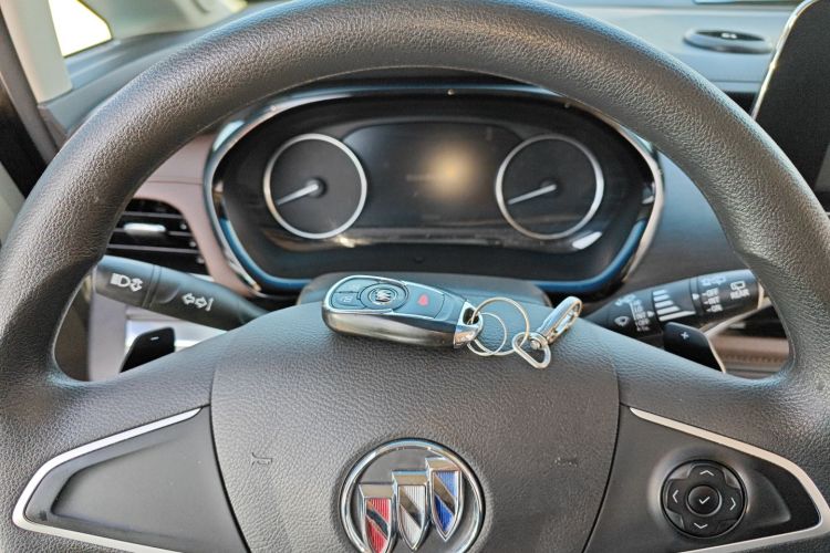 别克GL8 2023款 陆上公务舱 舒适型中控内饰11