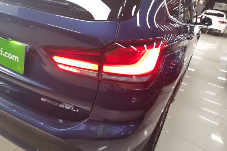 宝马X1 2021款 sDrive25Li 领先型车身外观9