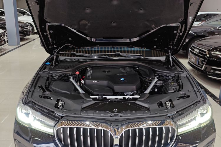 宝马5系 2022款 改款 525Li M运动套装机舱底盘24