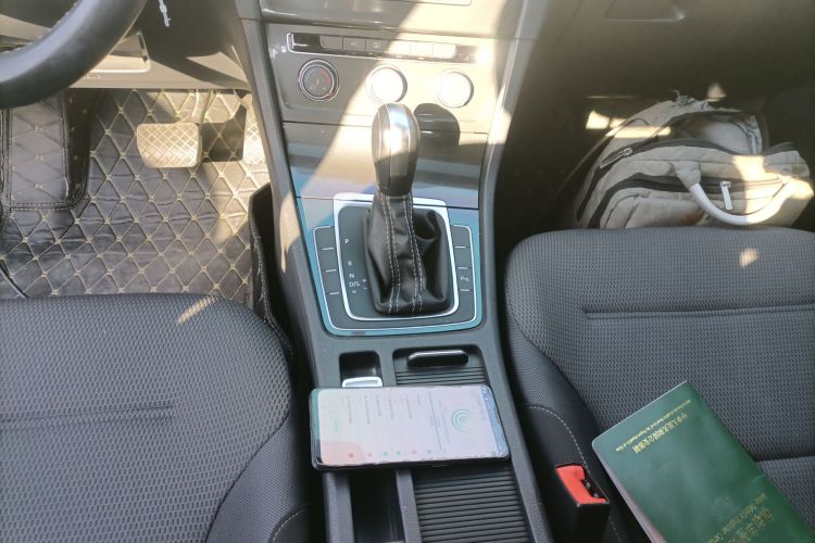 大众 高尔夫 2017款 1.6L 自动舒适百万辆纪念版局部细节18