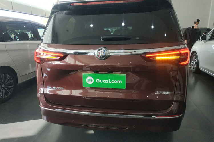 别克GL8 2023款 ES陆尊 尊享型车身外观6