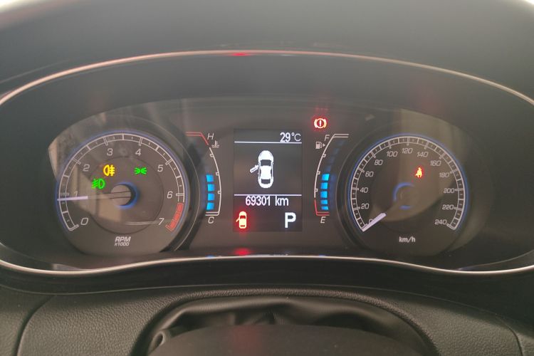 菲亚特 菲翔 2012款 1.4T 自动劲享版中控内饰14