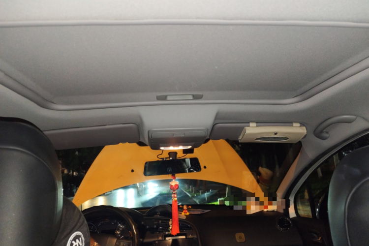 标致3008 2019款 350THP 自动领先版中控内饰22