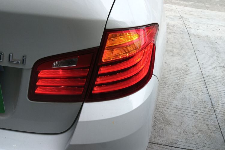 宝马5系 2014款 520Li 典雅型车身外观6001