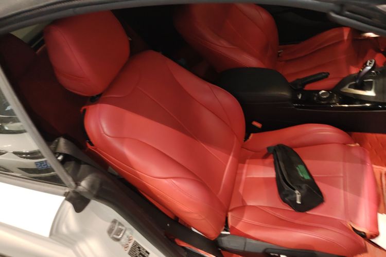 宝马2系(进口) 2019款 225i 敞篷轿跑车 运动设计套装局部细节41