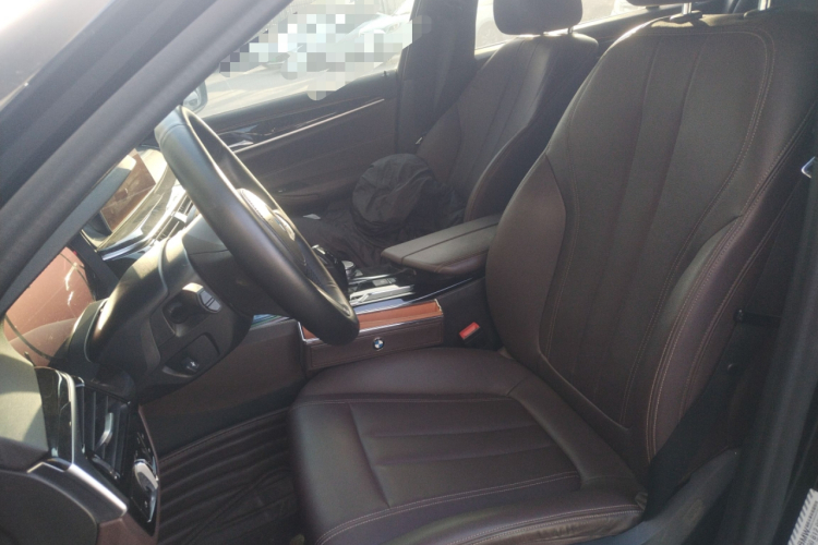 宝马5系 2019款 改款 525Li M运动套装局部细节19