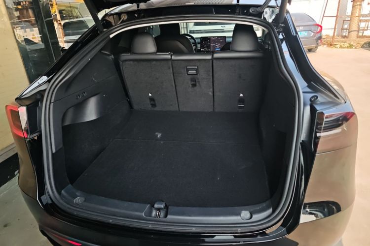 特斯拉 Model Y 2022款 改款 后轮驱动版局部细节23