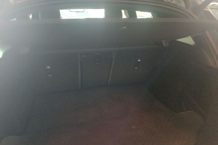 路虎 揽胜极光 2020款 249PS R-DYNAMIC SE 运动科技版局部细节23