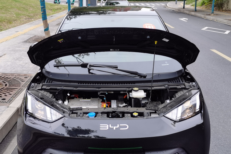 比亚迪 海鸥 2025款 305km 活力版机舱底盘24