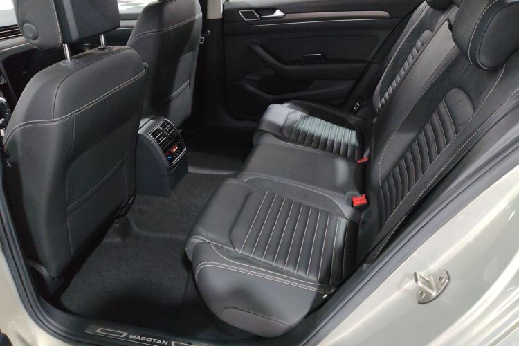 大众 迈腾 2020款 330TSI DSG 领先型中控内饰21