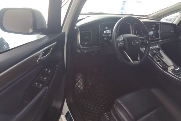 广汽传祺 传祺M8 2021款 领秀系列 390T 尊享版中控内饰20