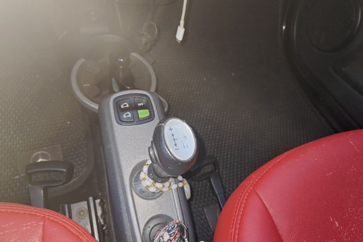 smart fortwo 2011款 1.0 MHD 敞篷激情版局部细节18