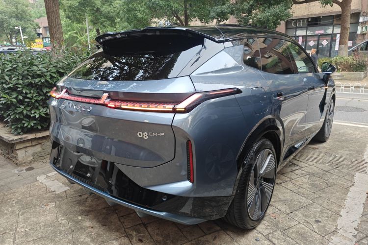 领克08 EM-P 2025款 220km 四驱性能Halo车身外观6006