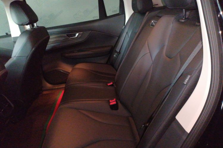 红旗E-QM5 2021款 网约充电 基础版 5座中控内饰7004