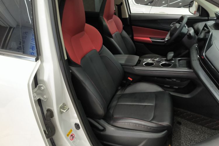 长安CS55PLUS 2022款 第二代 1.5T DCT尊贵型局部细节41