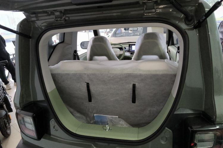 吉利银河 2025款 210km 熊猫骑士机舱底盘23