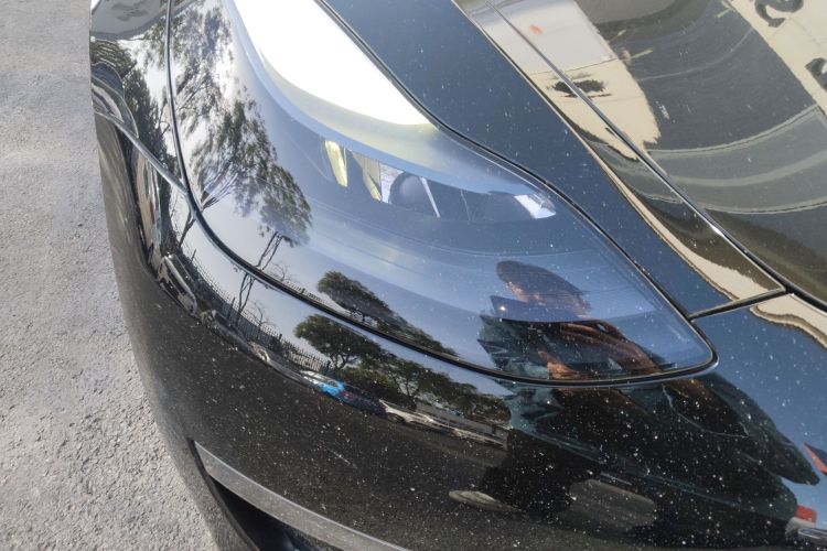 特斯拉 Model 3 2022款 Performance高性能全轮驱动版车身外观8