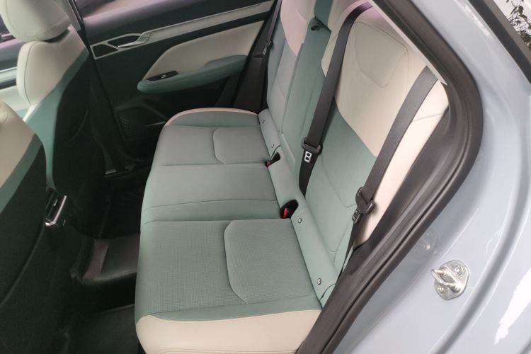 吉利汽车 帝豪L HiP 2022款 1.5TD-DHT Pro 100KM Super 迅中控内饰21