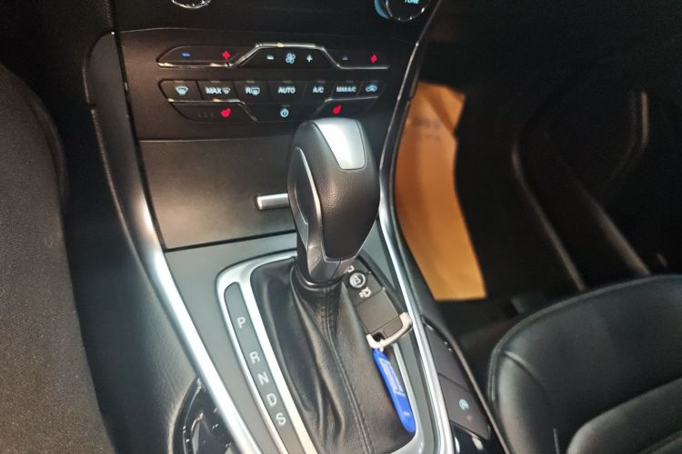 福特 锐界 2018款 EcoBoost 245 两驱豪锐型 7座 国VI中控内饰18