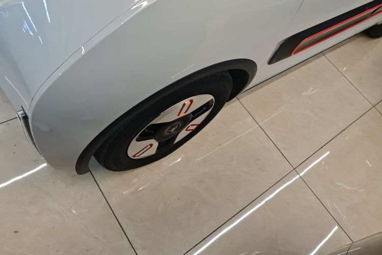 宝骏KiWi EV 2021款 设计师 磷酸铁锂车身外观6007