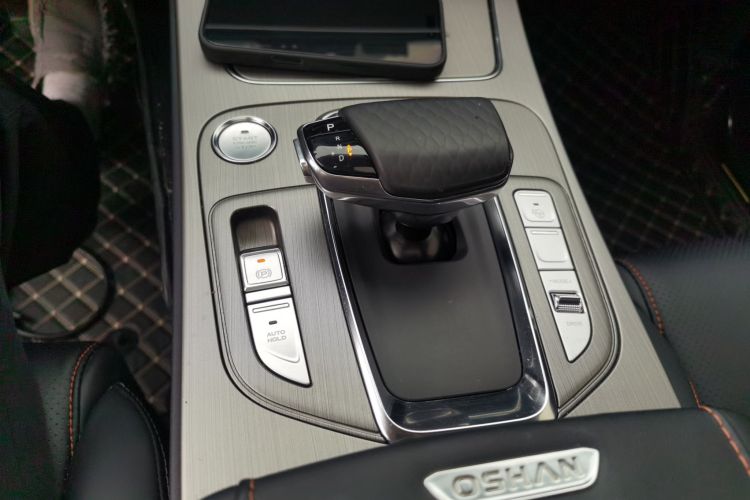 长安欧尚X7 2020款 1.5T 人脸识别全自动泊车太空逍遥版中控内饰18