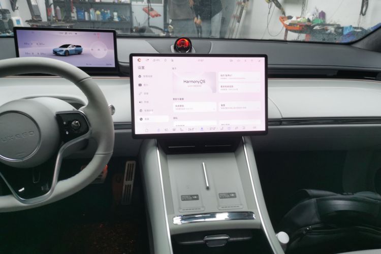 鸿蒙智行 智界S7 2025款 785km Ultra中控内饰16