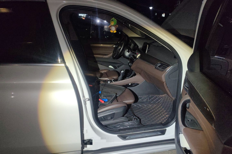 宝马X1 2018款 xDrive20Li 尊享型局部细节9005